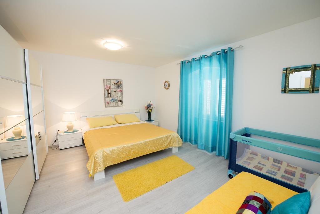 Apartment Dea Split Eksteriør bilde
