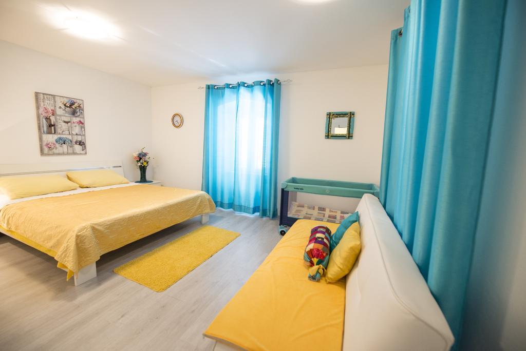Apartment Dea Split Eksteriør bilde