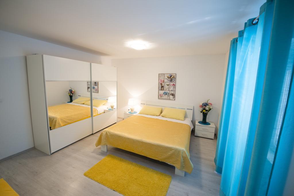 Apartment Dea Split Eksteriør bilde